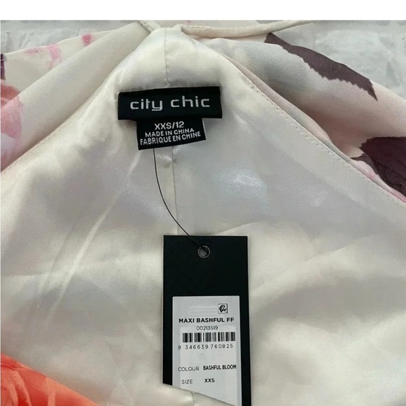 City Chic White floral bashful Asymmetrical Ruffled Sundress - Picture 7 of 11